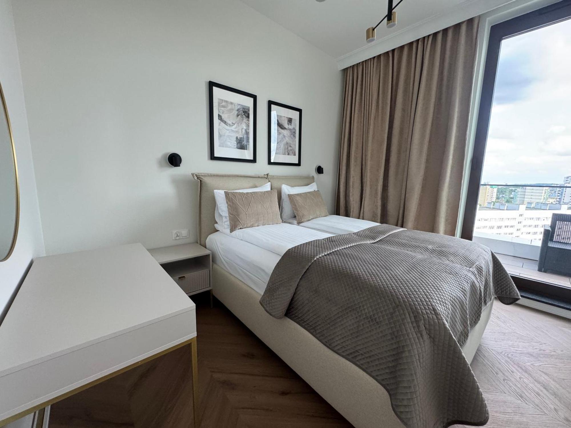 Bulvar Premium With Parking By Lion * Gdańsk